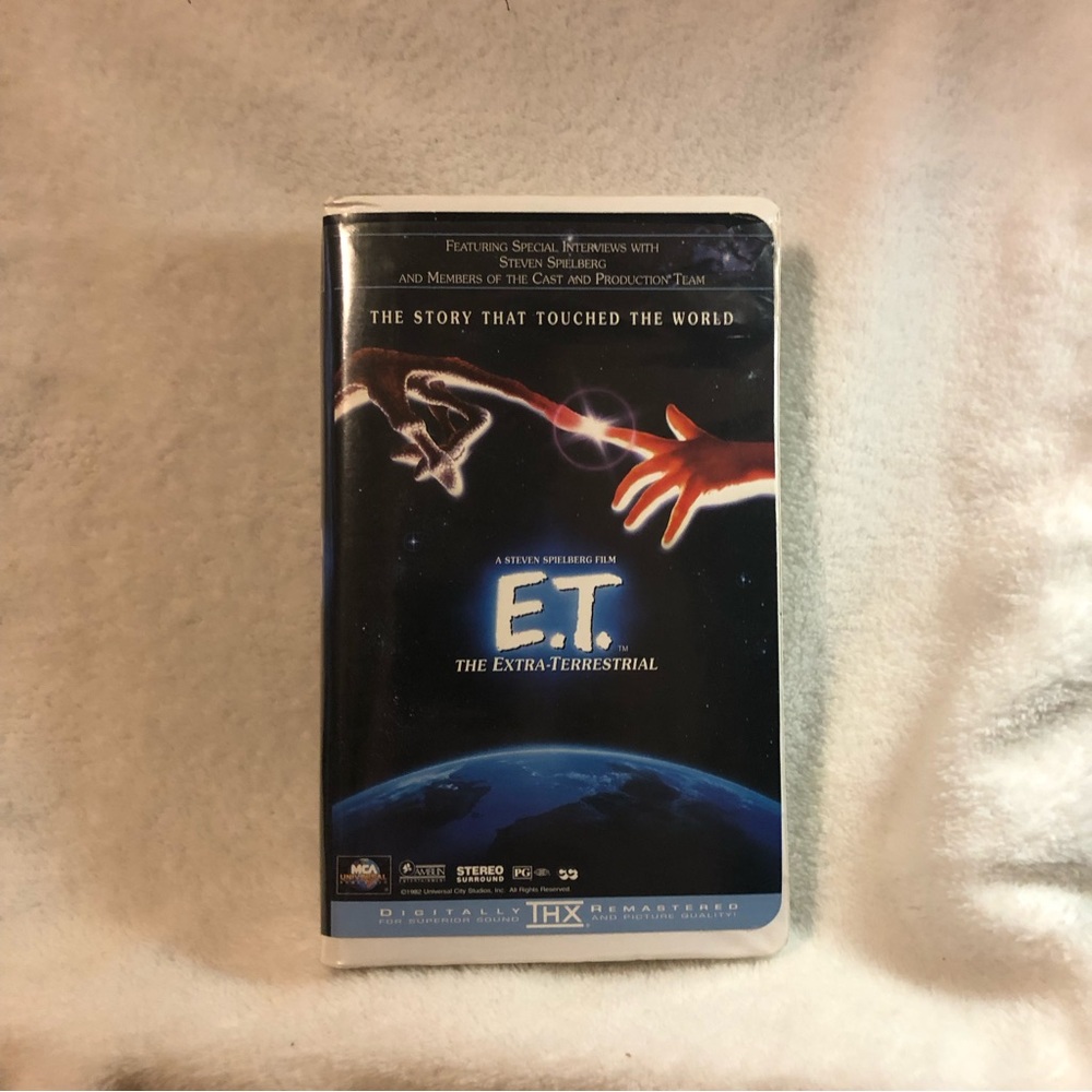 E.T. The Extra Terrestrial VHS movie Steven Spielberg 1982 digital remastered